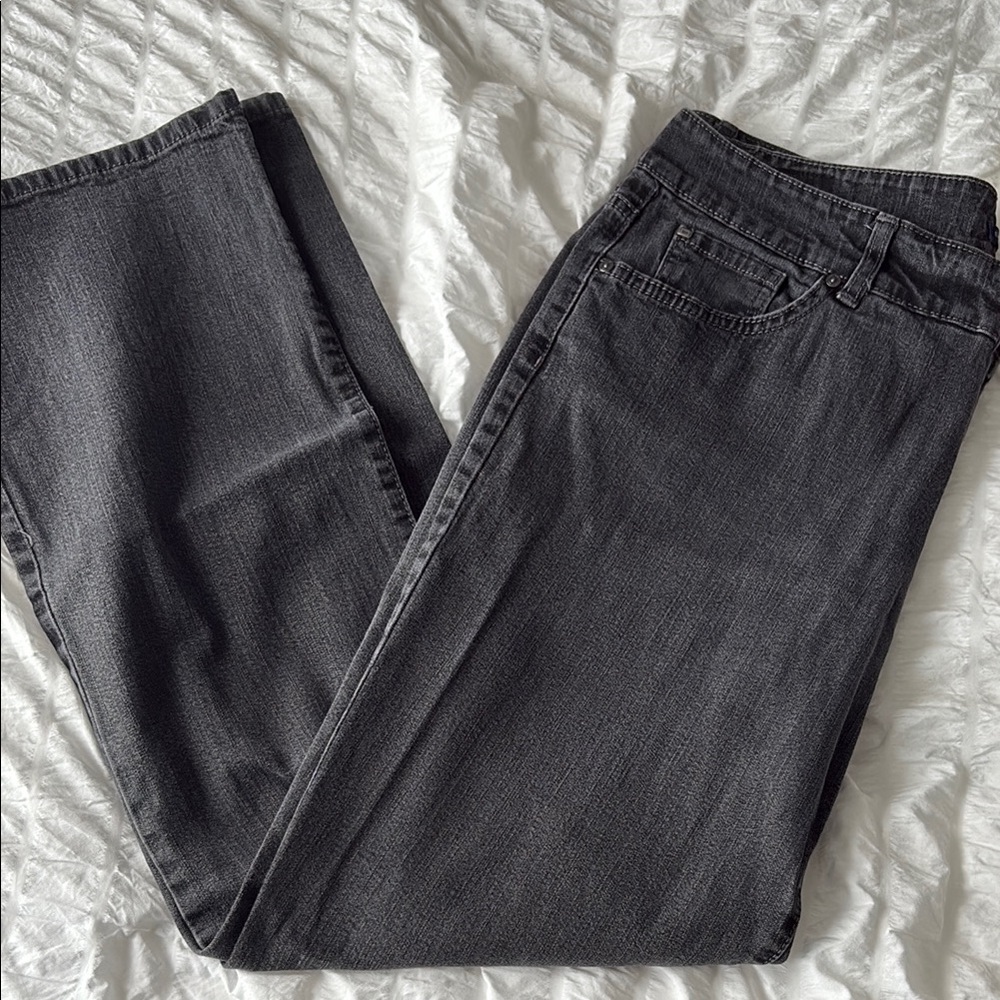 Bandolino Black Straight Leg Jeans with Classic Style
